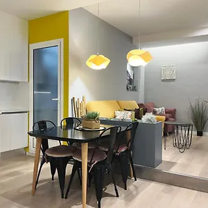 U-nique Sants , Barcellona Spagna